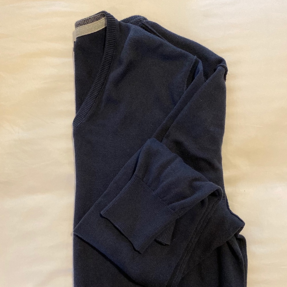 Men’s BR large cotton cashmere v neck sweater